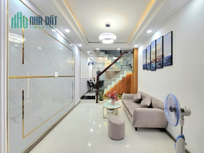 Bàn Nhà Full Nội Thất, Đường Số 21, 3 Tầng, Gần Mercedes Quang Trung