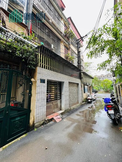 CẦN BÁN NHÀ PHỐ THÁI HÀ: 47M2, 4 PHÒNG NGỦ, PHÂN LÔ Ô TÔ 7 CHỖ, NHÀ KHUNG CỘT, NHỈNH 8 TỶ.