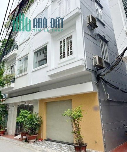 Bán nhà phố Kiều Sơn - Văn Cao, 43m 4 tầng lô góc GIÁ 2.98 tỉ ô.tô đỗ cửa 24h