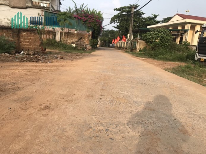 Chủ cần bán gấp trục chính thôn gần khu CNC Hòa Lạc