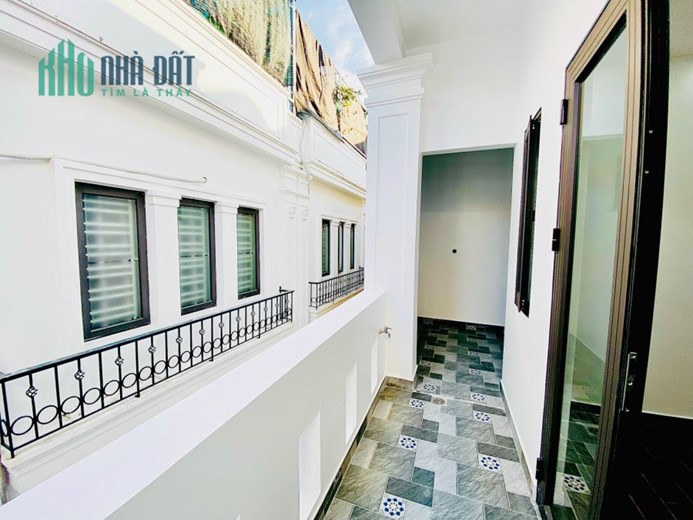 BÁN NHÀ MẶT NGÕ XÂY MỚI TẠI PHỐ THIÊN LÔI CHỢ ĐÔN XE TẢI 5 TẠ ĐỖ CỔNG