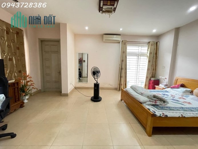 Bán nhà Kim giang 40m2 x5 tầng giá 3,58 tỷ,nhà mới,đẹp,ở luôn,sđcc