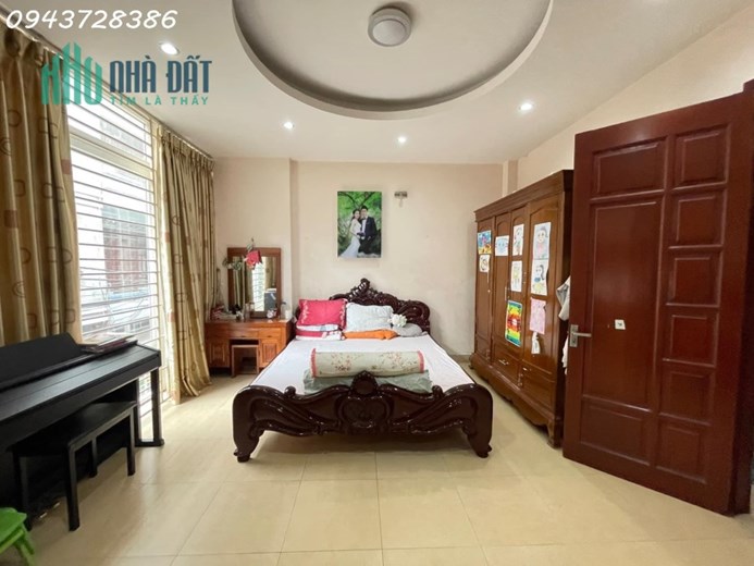 Bán nhà Kim giang 40m2 x5 tầng giá 3,58 tỷ,nhà mới,đẹp,ở luôn,sđcc