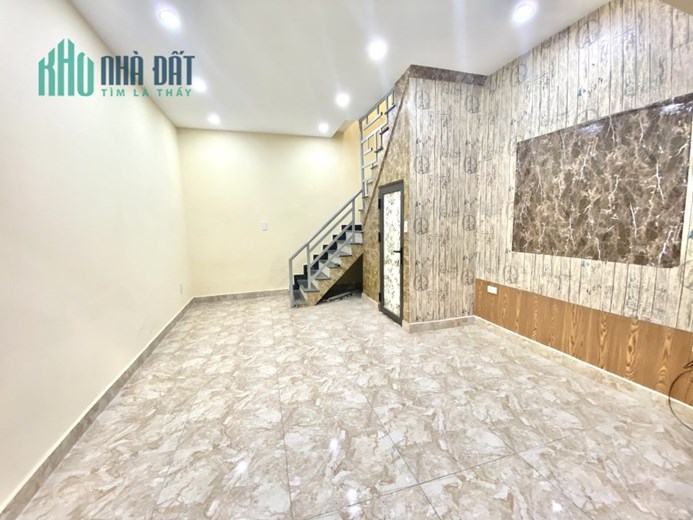 CHỈ HƠN 1TỈ SỞ HỮU NGAY CĂN NHÀ 3 TẦNG BÌA ĐỎ CHÍNH CHỦ TẠI PHỐ CÁT CỤT