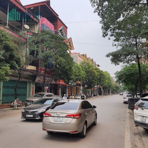 Cho thuê nhà lô góc gần bệnh viện Đa Khoa Tỉnh, Vĩnh Phúc