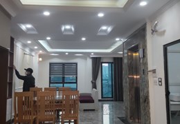 Bán nhà CCMN Phố Nguyễn Ngọc Vũ dt 80m2 x 6 t 15 phòng cho thuê cách phố 10m giá 19 tỷ