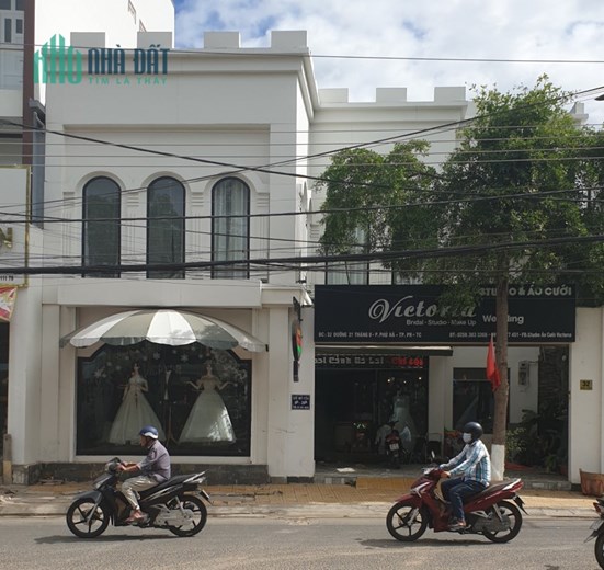 Bán nhà mặt tiền ngay trung tâm TP. Gần biển, 1 lầu 1 trệt, 171m2, full thổ cư, đường 21 tháng 8,
