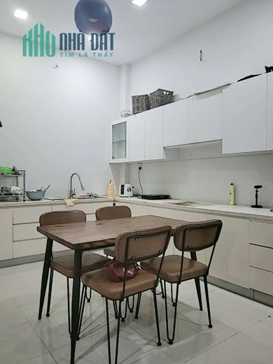 Nhà mới đẹp 2 tầng Huỳnh Tấn Phát, 2 phòng