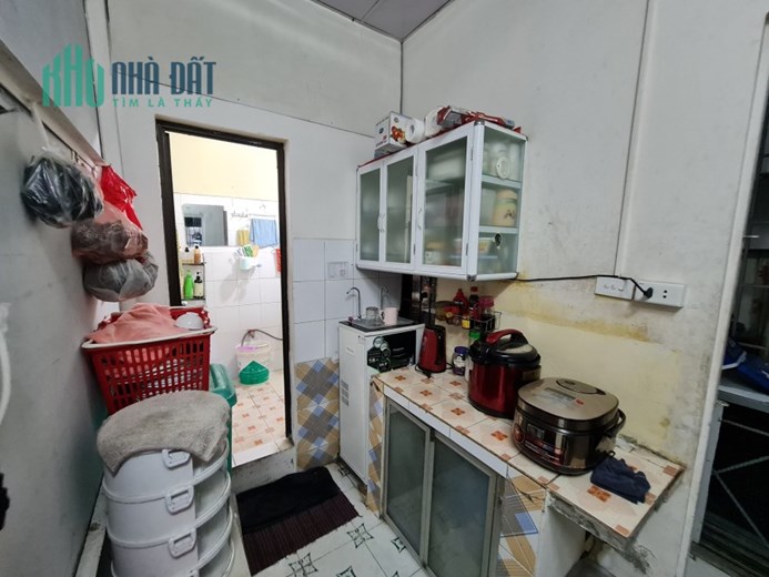 "Penhouse" tập thể cực hiếm Cầu Giấy 70m² 1.8 tỷ sổ đỏ chính chủ