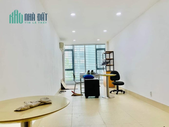 Hiếm Mặt Tiền Đường Ba Tháng Hai - 4 tấm Thang Máy KD Đỉnh