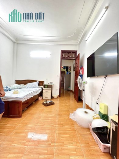 Bán nhà Lô góc ở Hồ Tùng Mậu, Cầu Giấy 35m2, Lô góc đẹp, ngõ nông rộng