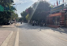 Cho Thuê Nhà 5 Tầng Mặt Phố Đường Lê Văn Hiến, Phường Đức Thắng, 30m2 14tr/tháng 0966931622.