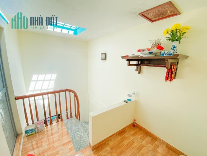 Bán nhà hố Lê Trọng Tấn 45 mét 5 tầng ở luôn 3,8ty