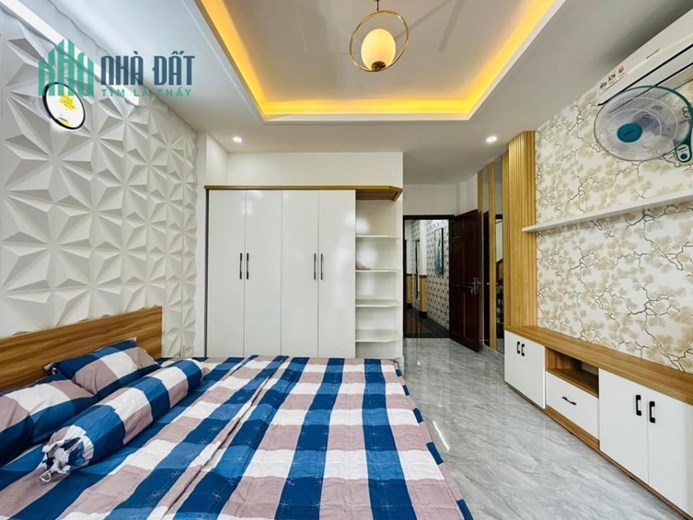 Siêu Phẩm nhà có thang máy Đường Đỗ Thúc Tịnh, Gò Vấp 72m2 4 tầng  6 phòng ngủ