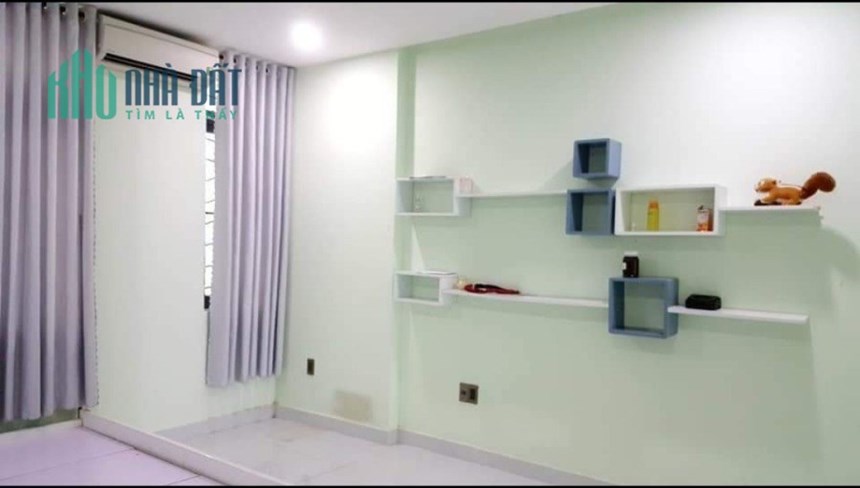 Cần bán nhà mới 4 tầng kiệt ô tô Nguyễn Du, ngay trung tâm thành phố- Có chỗ đỗ ô tô quanh nhà
