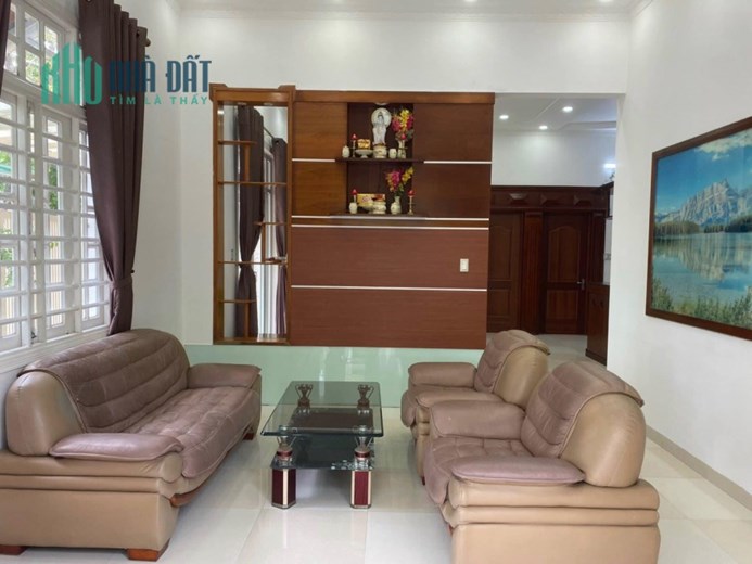 Cho thuê nhà 2 mặt tiền  đường Đỗ Huy Uyển-An Hải Bắc- Sơn trà