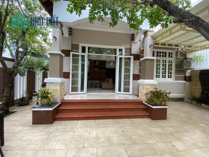Cho thuê nhà 2 mặt tiền  đường Đỗ Huy Uyển-An Hải Bắc- Sơn trà