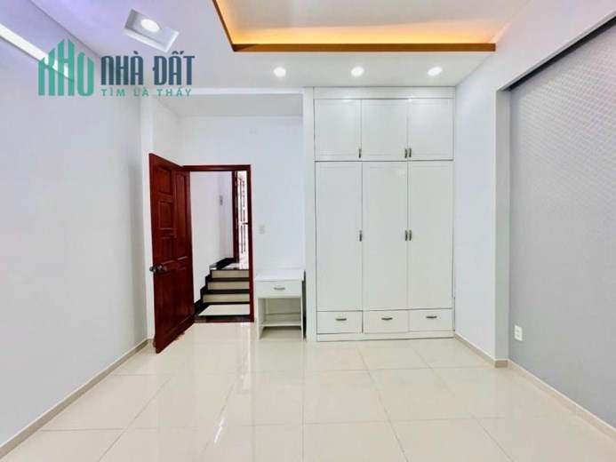 119./ BÙI QUANG LÀ - P12 - GÒ VẤP - 65M2 ( 4 X 16.5 ) - NHÀ 4 PN + 5 WC.
_ ĐƯỜNG 6M THÔNG TỨ