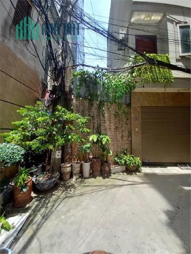 Nguyễn Văn Cừ - Ngọc Lâm .Diện tích 34m² - 4 Tầng - Giá 3.35 tỷ
CÁCH CẦU CHƯƠNG DƯƠNG VÀI BƯỚC CHÂN