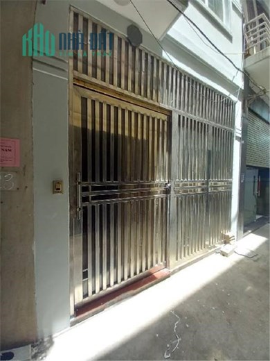 Nguyễn Văn Cừ - Ngọc Lâm .Diện tích 34m² - 4 Tầng - Giá 3.35 tỷ
CÁCH CẦU CHƯƠNG DƯƠNG VÀI BƯỚC CHÂN