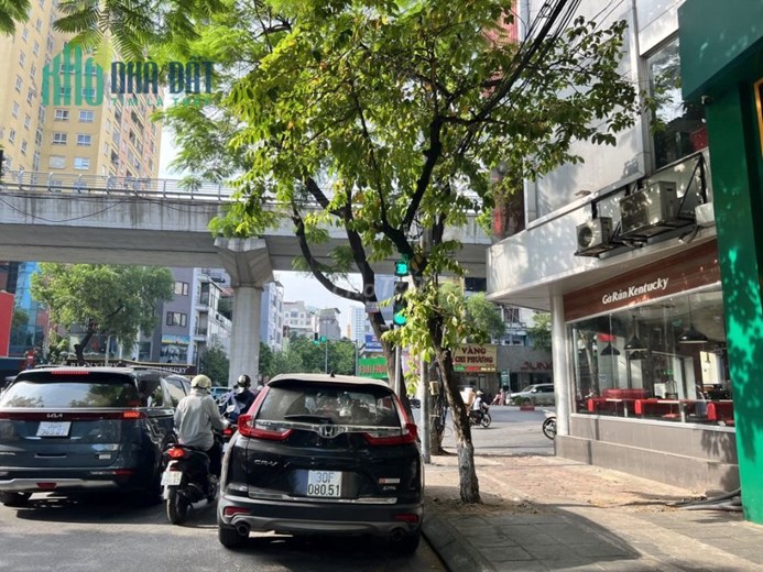 Bán gấp nhà cấp 4 diện tích 32m2 - 3 mặt ngõ thoáng tại ngõ 1 Trần Quý Kiên