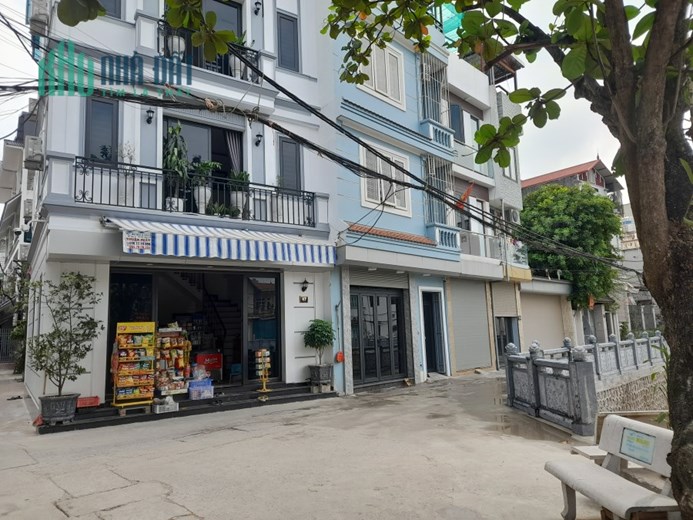 Nhỉnh 2 tỷ(bao phí), C4 36,2m2, mặt 4m, 1 nhà ra ô tô tránh,Thuỵ Phương-Đông Ngạc.