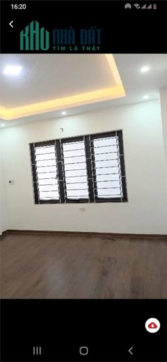 Phố Ô Cách,Việt Hưng ,Long Biên 40mv mà  5Tầng
CÁCH 20M Ô TÔ TRÁNH, GẦN TRƯỜNG HỌC