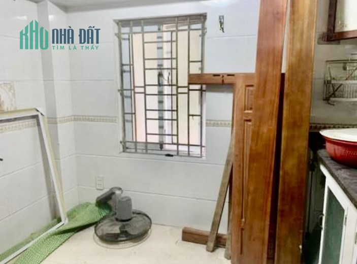 MT1472. CHO THUÊ NHÀ MẶT ĐƯỜNG NGUYỄN CÔNG HÒA CÓ 4 NGỦ FULL ĐỒ