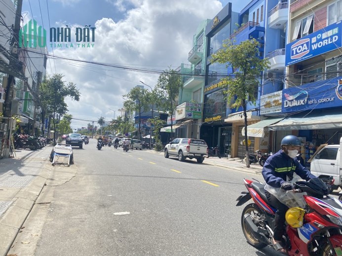 Mặt tiền Núi Thành Hải Châu 3 tầng 6  tỷ x cho thuê 300tr/năm mặt tiền 6m5 giá chỉ bằng giá kiệt