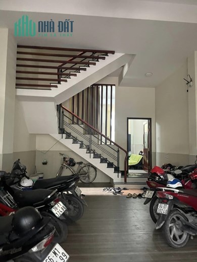 Giảm sâu 4 tỷ, ngang 9m, xe hơi vào nhà, thu nhập khủng