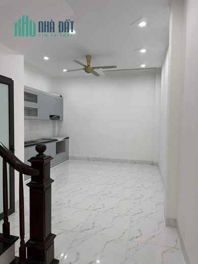 BÁN GẤP NHÀ LƯƠNG KHÁNH THIỆN. DT 50M 5T -N THÔNG - Ô TÔ đỗ cửa. CHỈ 5 TỶ 9