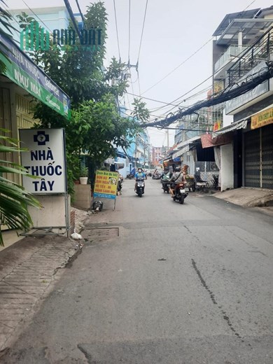 NHÀ ĐƯỜNG NGUYỄN THỊ THẬP, QUẬN 7, 5X20M, ĐƯỜNG 8M, Ô TÔ NGỦ TRONG NHÀ, 9 TỶ