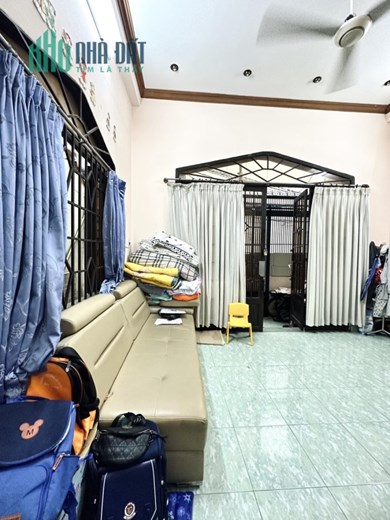 Bán gấp hẻm 1/  oto 6m thông Thoại Ngọc Hầu quận Tân phú 80m2 - 5,55 tỷ TL