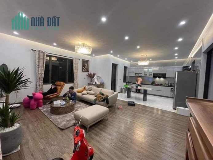 NHÀ ĐẸP LÔ GÓC LONG BIÊN 95M X 4TẦNG, MẶT TIỀN 9.3M, FULL NỘI THẤT