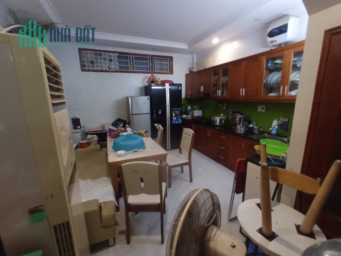 Bán gấp nhà mặt phố Nguyễn Phúc Lai KD ÔTô 58m 6Tg MT 4,2m chỉ 12,9 tỷ LHCC.