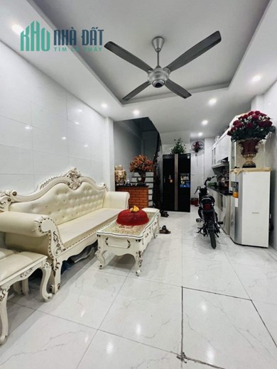 Bán gấp nhà phố Nguyễn Lương Bằng Full nội thất 48m 5Tg MT 6,4m chỉ 5 tỷ LHCC.