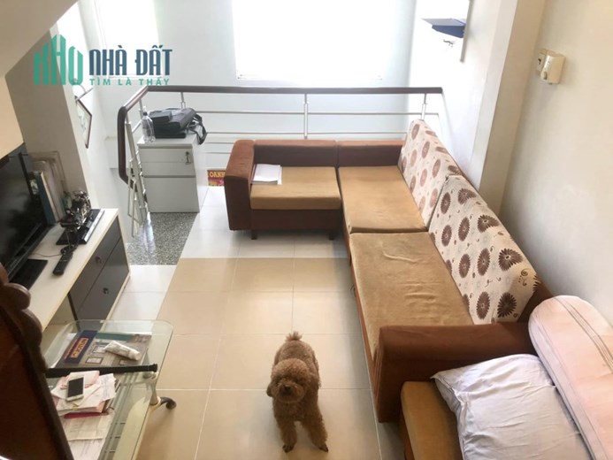 Nhà đẹp sang Nguyễn Văn Cừ Q5 - HXH thông - Cách Quận 1 chỉ vài bước chân - Chưa đến 5tỷ