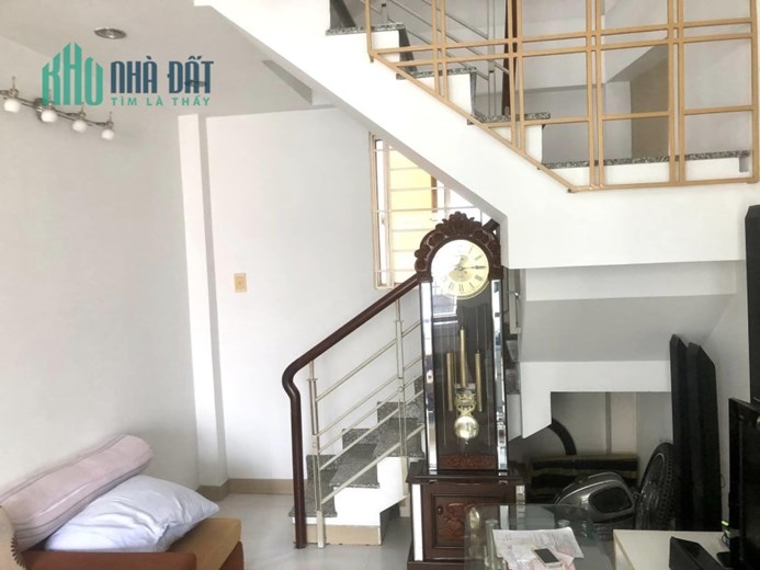 Nhà đẹp Trần Hưng Đạo Q5 - HXH - Sát Quận 1 - Giá tốt cchưa đến 5tỷ