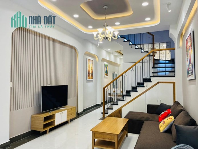 Bán Nhà Đẹp 4 Tầng HXH Đ.Trường Sa.Phú Nhuận- 62 m2 -Nở Hậu- 4,1 x15m- Giảm Chào : 11,3 Tỷ