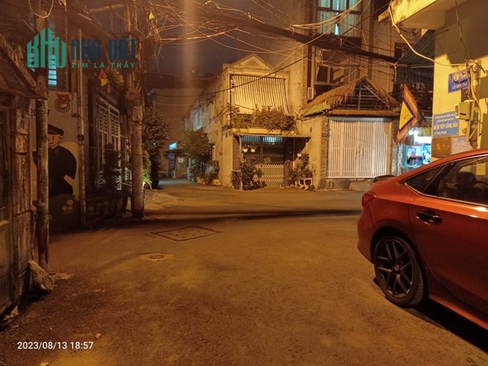 Bán Nhà 3Tầng 4Mx12M -H Xe Hơi đường Tân Sơn Nhì Quận Tân Phú Nhỉnh 5Tỷ