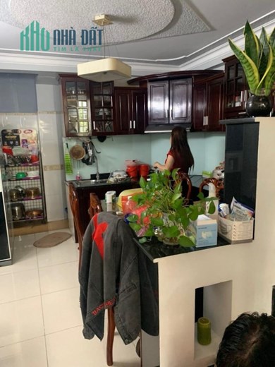 Bán nhà Lê Đức Thọ, 5 tầng Hẻm xe hơi, khu dân trí cao 4x15m, không lộ giới chỉ 6 tỷ TL