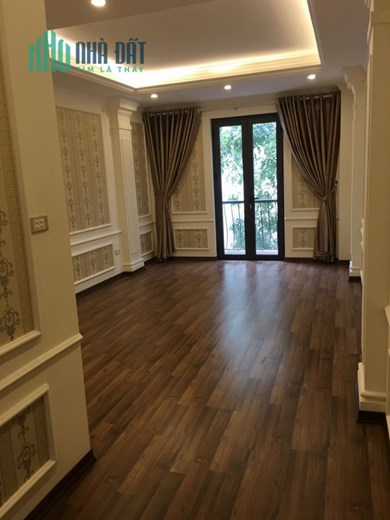 Bán nhà mới cực đẹp phố Trích Sài, Lạc Long Quân, Tây Hồ 44m² x 6 t thang máy mới 6,15 tỷ