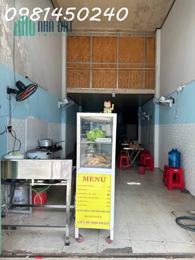 Cần sang lại quán cơm gà xối mỡ, vẻ hè rộng rãi tại 445 Lê Thị Riêng Thới An, q.12, tp.HCM