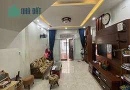 ♥ Nhà Ông Ích Khiêm, gần Mặt Tiền, Kiệt Ô tô, 45m2, 3 tầng, nhỉnh 3 tỷ