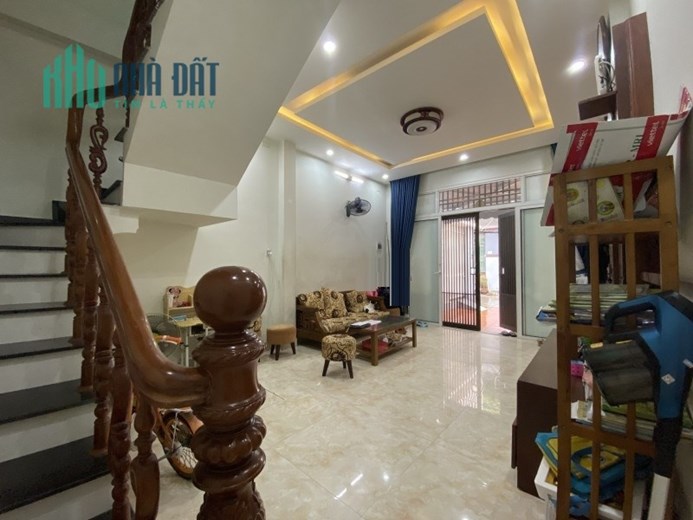 ♥ Nhà Ông Ích Khiêm, gần Mặt Tiền, Kiệt Ô tô, 45m2, 3 tầng, nhỉnh 3 tỷ
