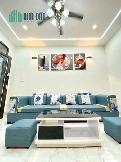 Bán nhà phố Trương Định, 30m x 5, đẹp nhất tầm giá, 0945676597
