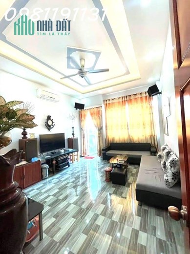 Bán nhà MTKD Lê Văn Lương, Phước Kiển, 170m2 chỉ :12 tỷ sát Phú Mỹ Hưng Q7