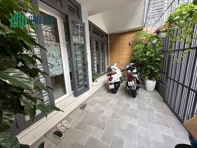 NHÀ SÁT CÔNG VIÊN, XE HƠI ĐỔ CỬA, 115M2, TÂN ĐỊNH QUẬN 1, GIÁ 29 TỶ