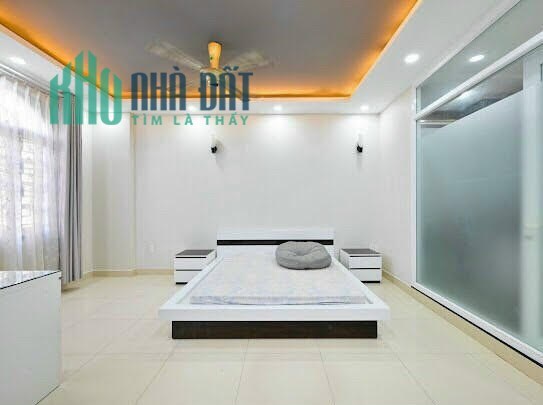 HÀNG HIẾM ! Bán nhà MT Nguyễn Hồng Đào ngay chợ Bàu Cát, 5x15m, 4 lầu, giá 19 tỷ TL
