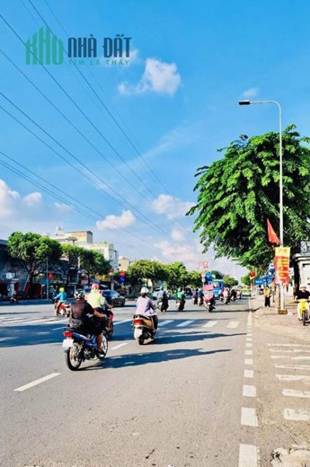 Bình Hưng Hoà B: Bán nhà 2 lầu 39m2, giá 2.75 tỷ